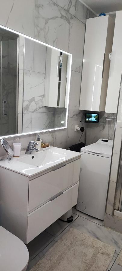 Magnifique studio au coeur du Marais Paris Extérieur photo